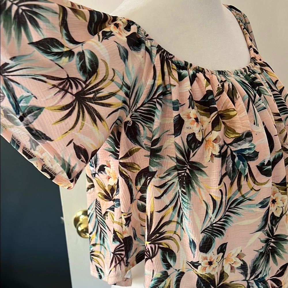 Bershka | Women’a Size Small Floral Off-Shoulder Top - Picture 4 of 5
